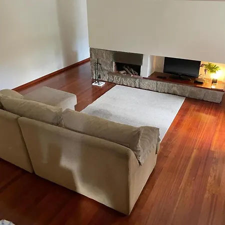 Paredes De Coura Villa *