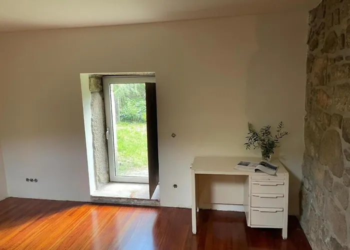 Paredes De Coura Villa *